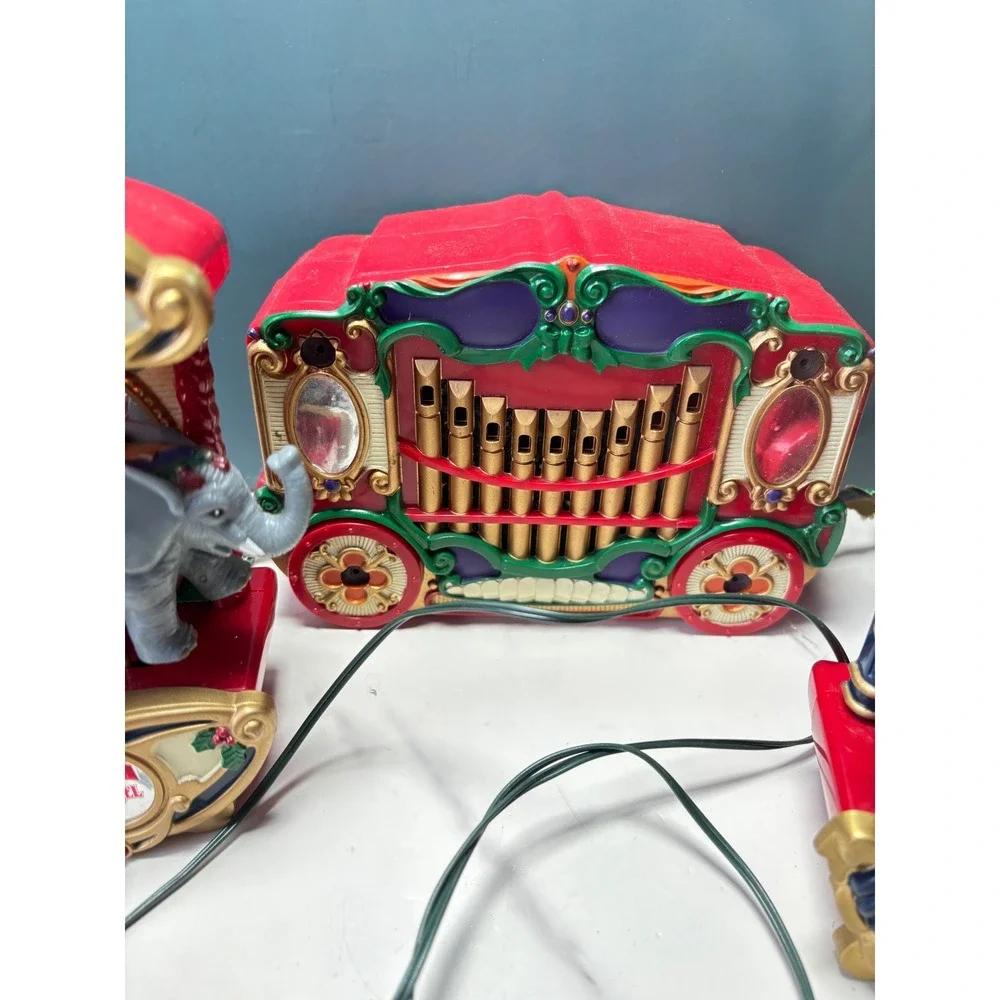 Mr Christmas Holiday Carousel Lighted Musical Animated Ornaments 7 Pc